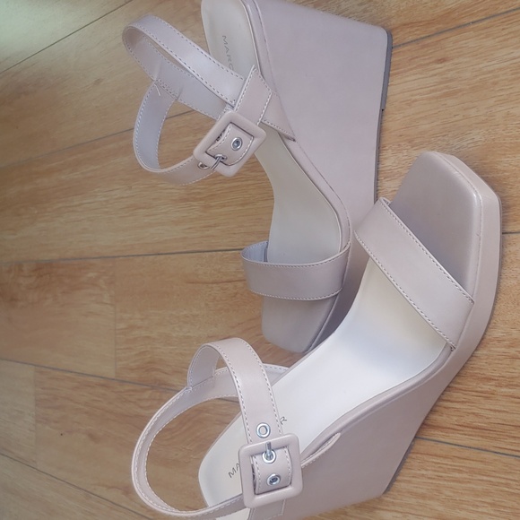 Marc Fisher Lukey Dress Wedge Sandal Shoes in Bone Beige size 9.5 - Picture 3 of 15